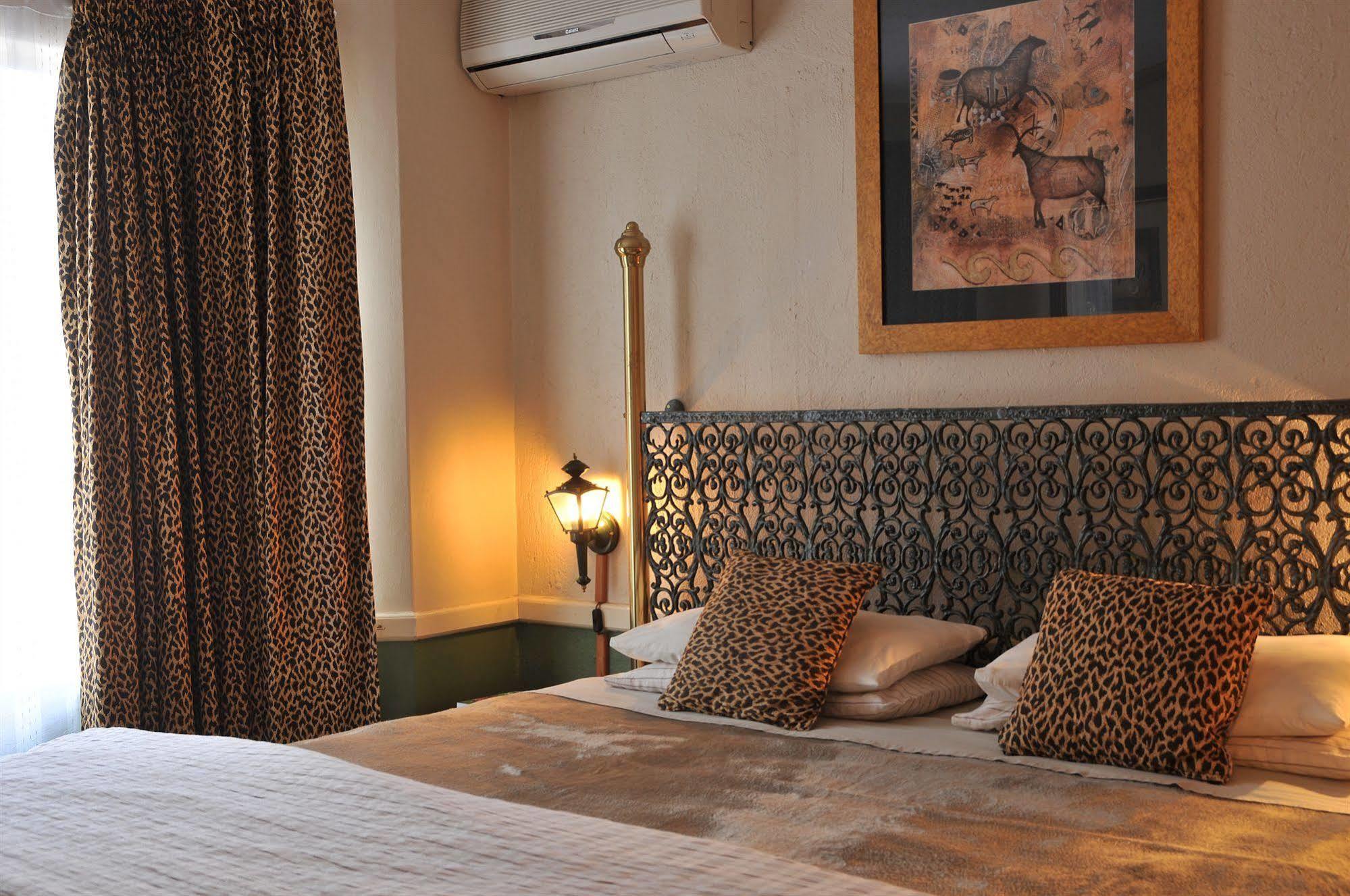 Bed and Breakfast Sunset Manor Mbombela Esterno foto