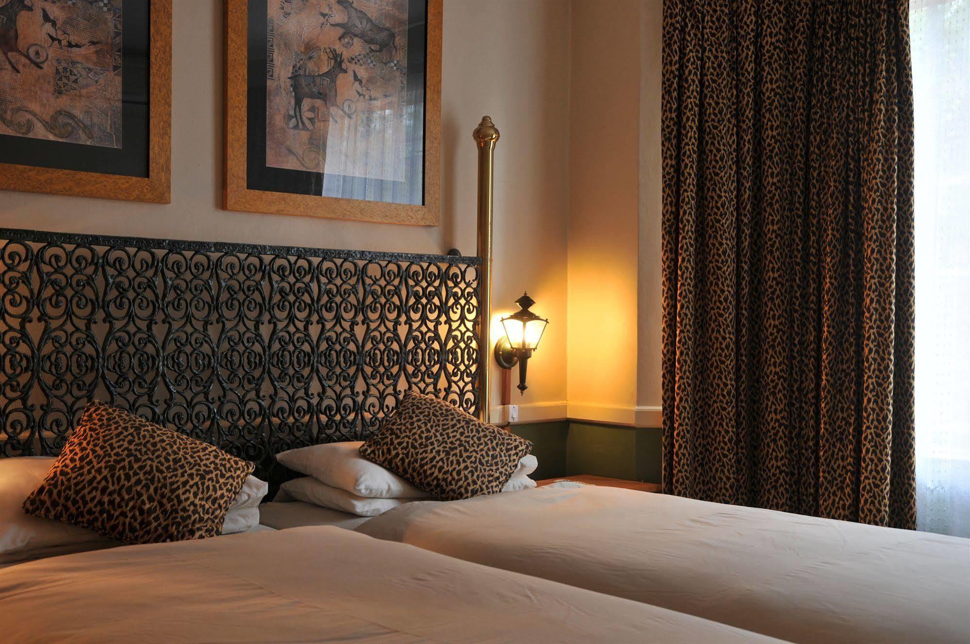 Bed and Breakfast Sunset Manor Mbombela Esterno foto